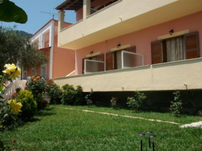 Гостиница Roza's Home and Studios  Корфу